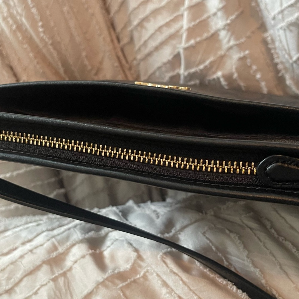 Coach Black and Brown Signature Bag leather crossbody in great condition - Picture 10 of 16